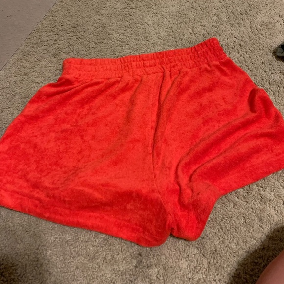 high waisted reddish orange gianni bini shorts - Picture 2 of 3